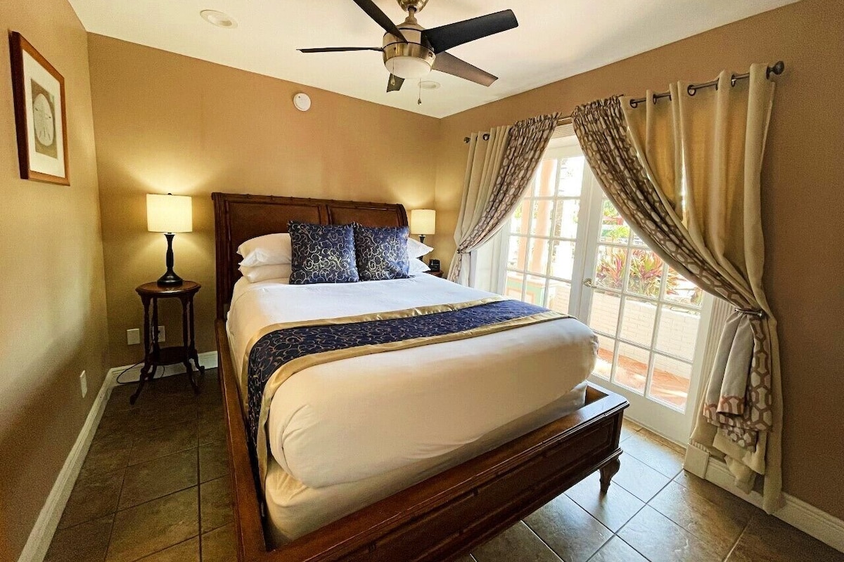 Premium bedding, pillowtop beds, iron/ironing board, WiFi (free)