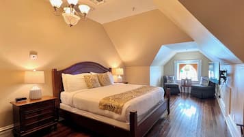 Mansion Room #302 - Oceanview - 1 King Bed - Adults Only | 1 bedroom, premium bedding, pillowtop beds, individually furnished