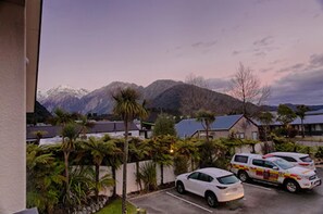 Family Room, 1 Bedroom | Mountain view - Bella Vista Motel Franz Josef Glacier (Franz Josef Glacier)
