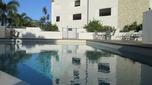 2 outdoor pools