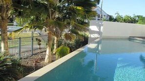 2 outdoor pools