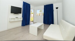 Bungalow, 1 Schlafzimmer | Wohnzimmer | Fernseher, DVD-Player