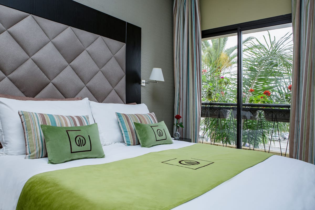 standard double room | free wifi, bed sheets
