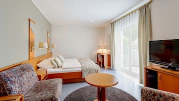 Superior-Zimmer | Hochwertige Bettwaren, Zimmersafe, Schreibtisch, Bügeleisen/Bügelbrett
