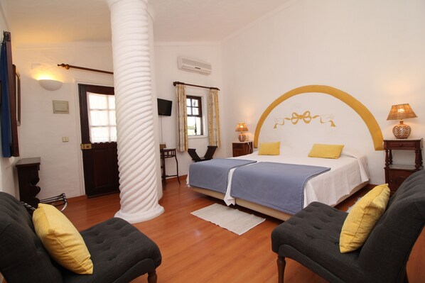 Twin Room | In-room safe, individually decorated, individually furnished - Quinta do Caracol (Tavira)