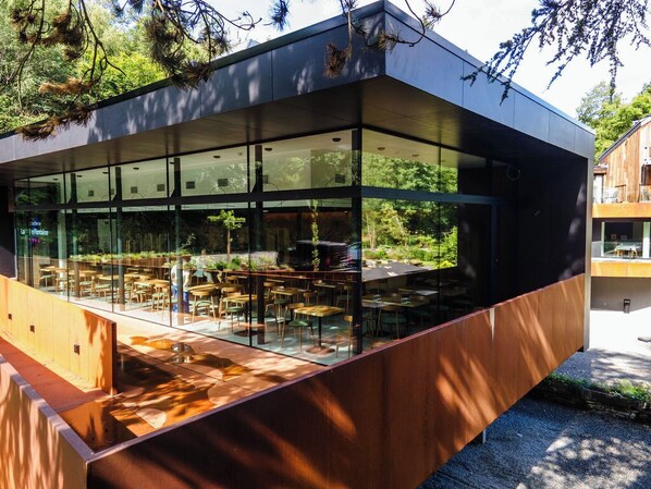 Free daily buffet breakfast  - Hostellerie La Claire Fontaine (La Roche-en-Ardenne)