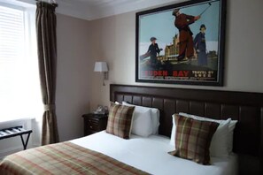Premium bedding, desk, iron/ironing board, free WiFi - Kilmarnock Arms Hotel (Peterhead)