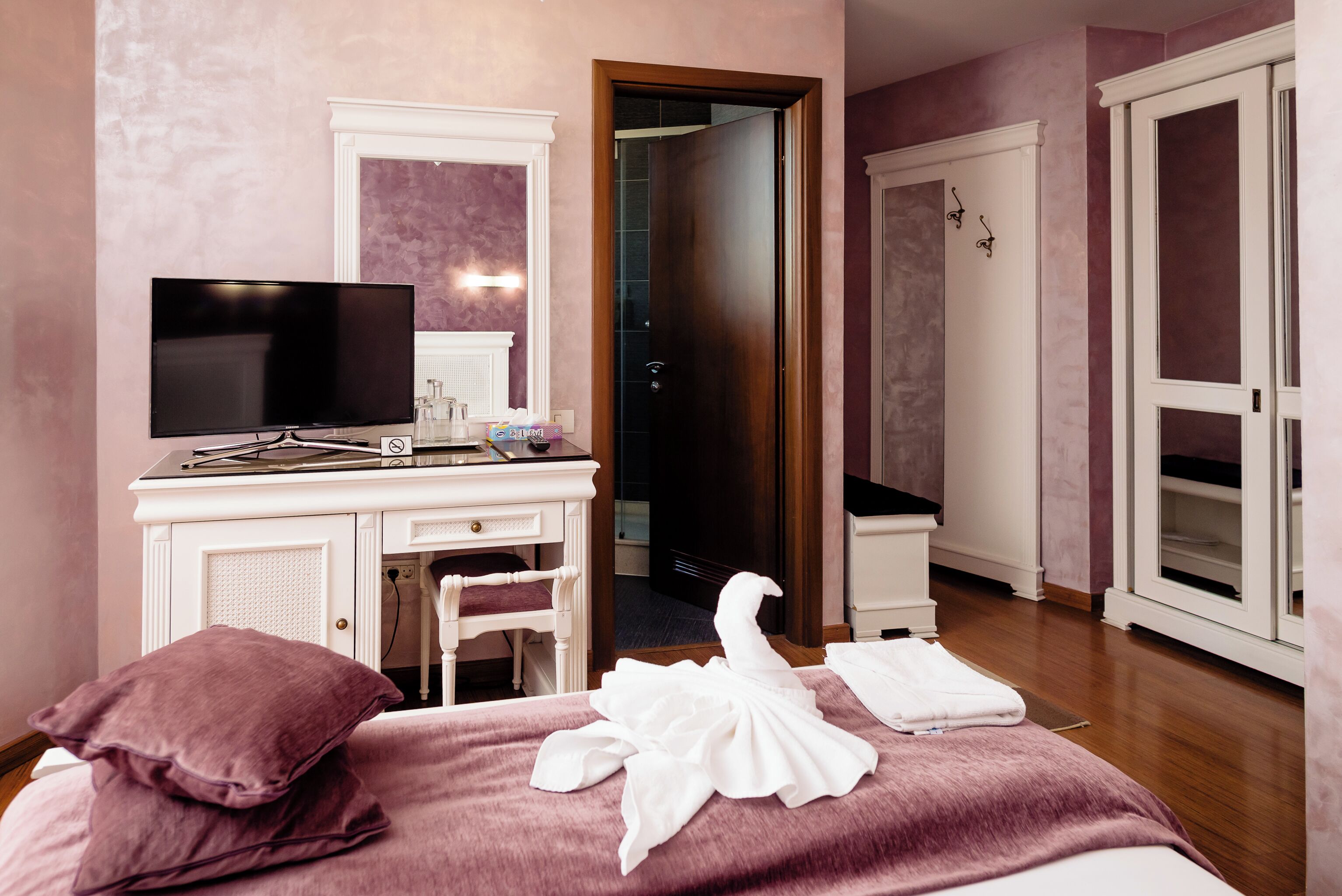 Select Comfort beds, minibar, in-room safe, individually decorated