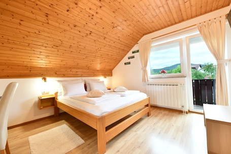 Comfort Double Room, Balcony | 1 bedroom, down comforters, memory foam beds, minibar