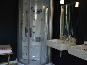 Bathroom - De Koning van Spanje (Antwerp)