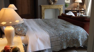 Hypo-allergenic bedding, in-room safe, individually decorated
