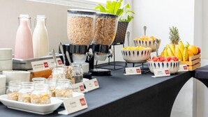 Restaurant - Basic Hotel Centenario by Hoteles MS (Cali)