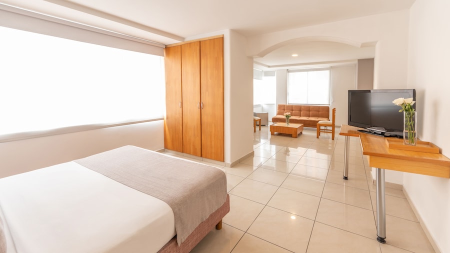 Basic Hotel Centenario by Hoteles MS