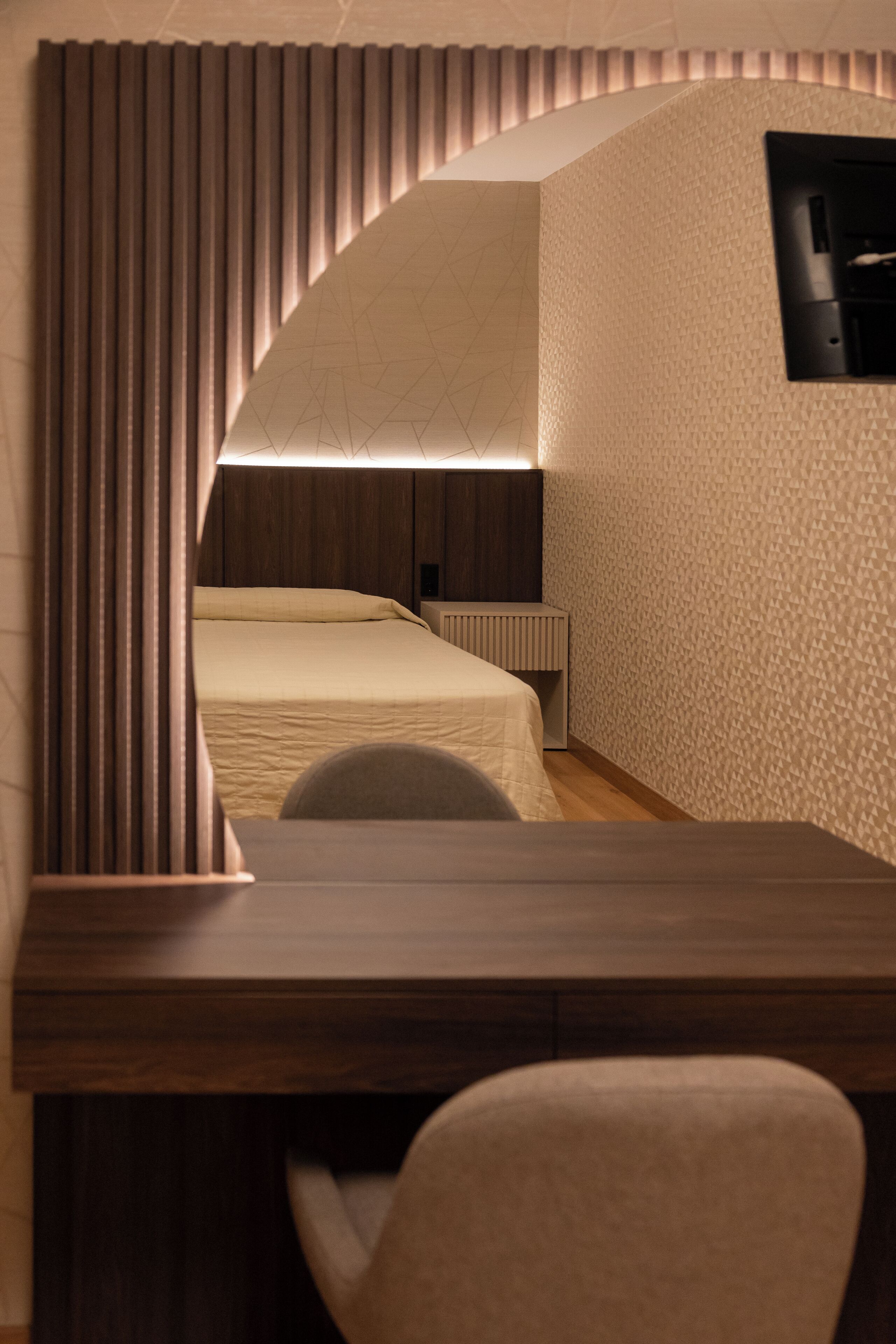 superior double room | 1 bedroom, in-room safe, desk, soundproofing