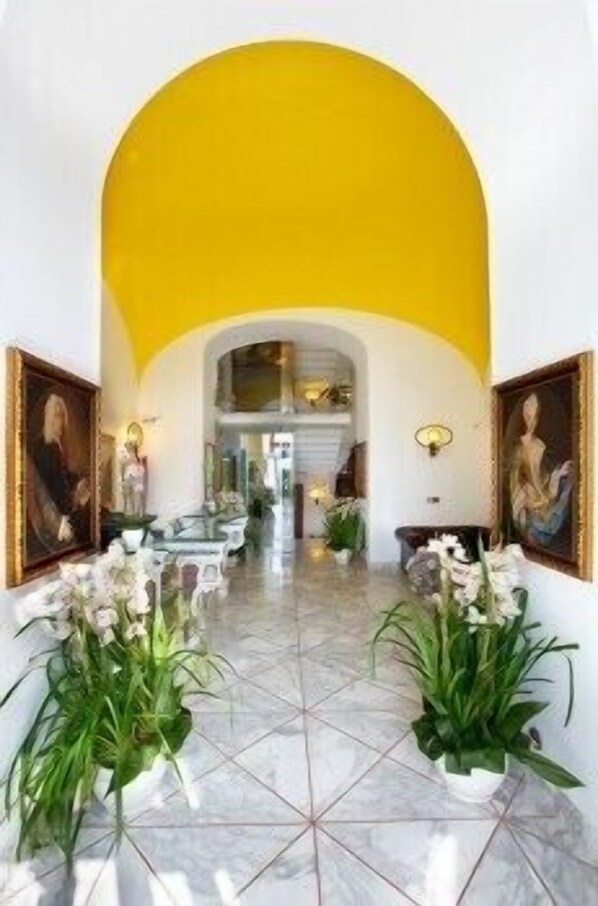 Lobby - Antico Casale Russo (Piano di Sorrento)