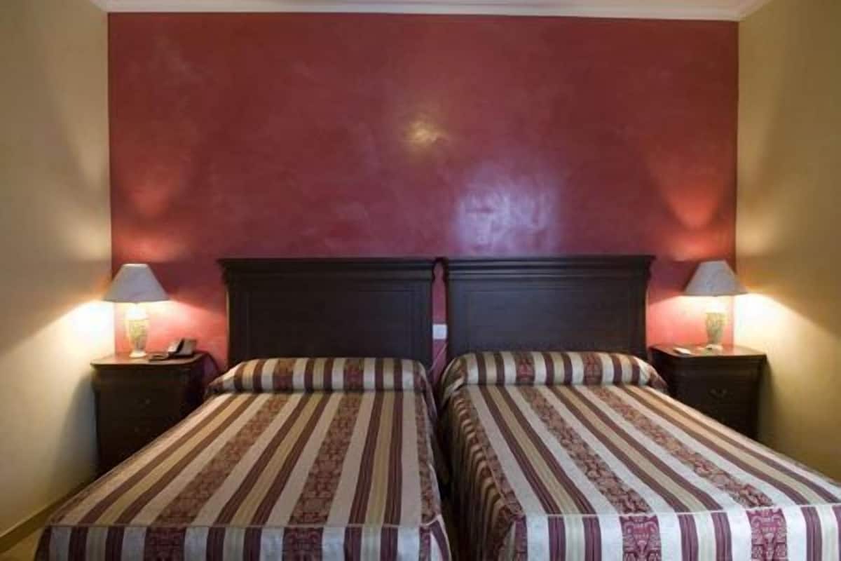 Minibar, in-room safe, individually furnished, desk
