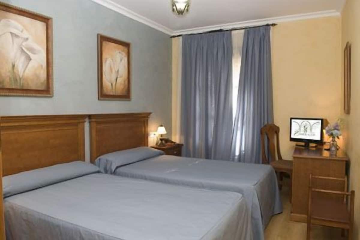 minibar, in-room safe, individually furnished, desk