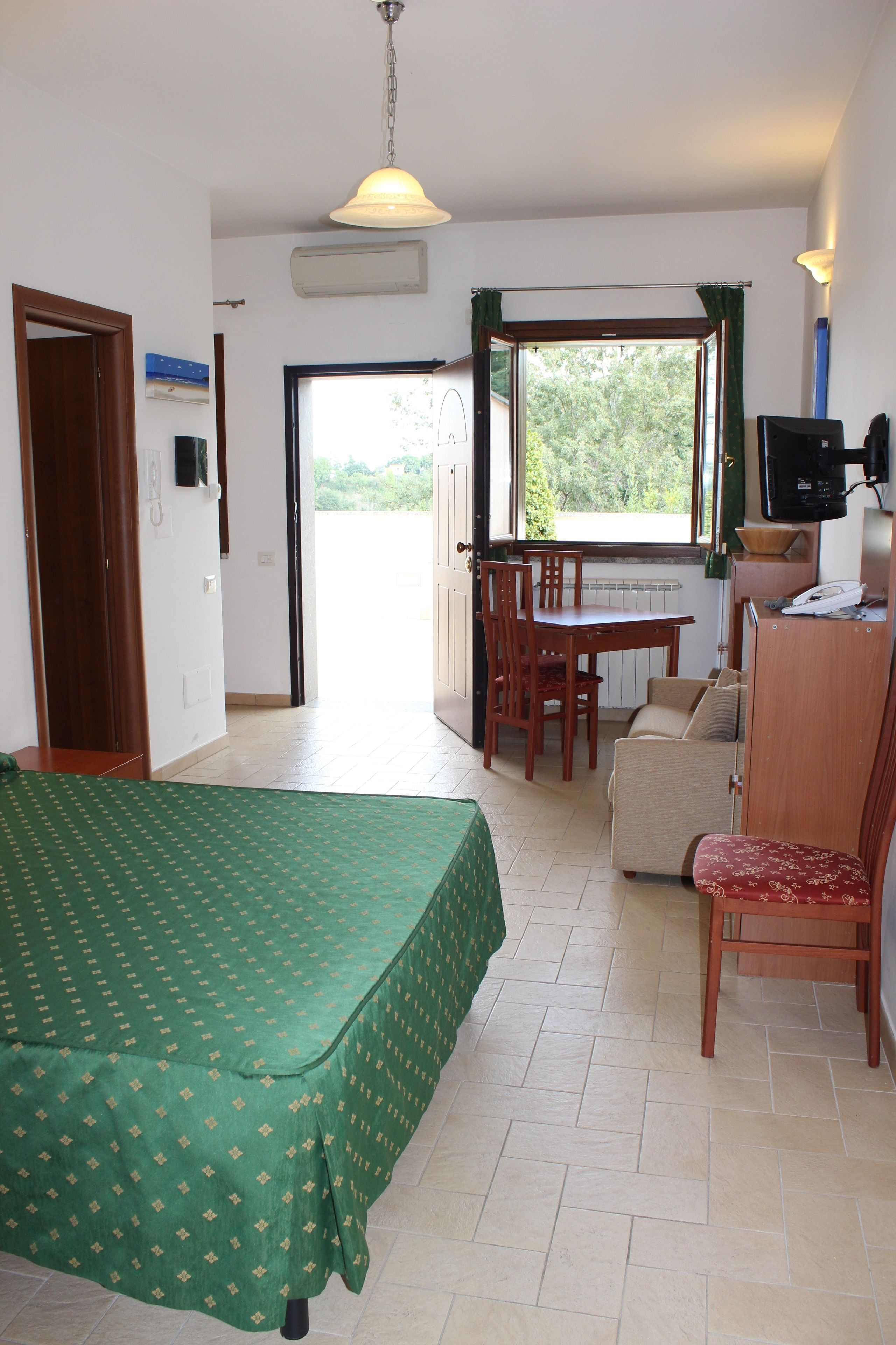 Apartment, 2 Bedrooms | 1 bedroom, Frette Italian sheets, premium bedding, Select Comfort beds