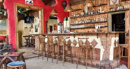 Cuba Bar & Hostel