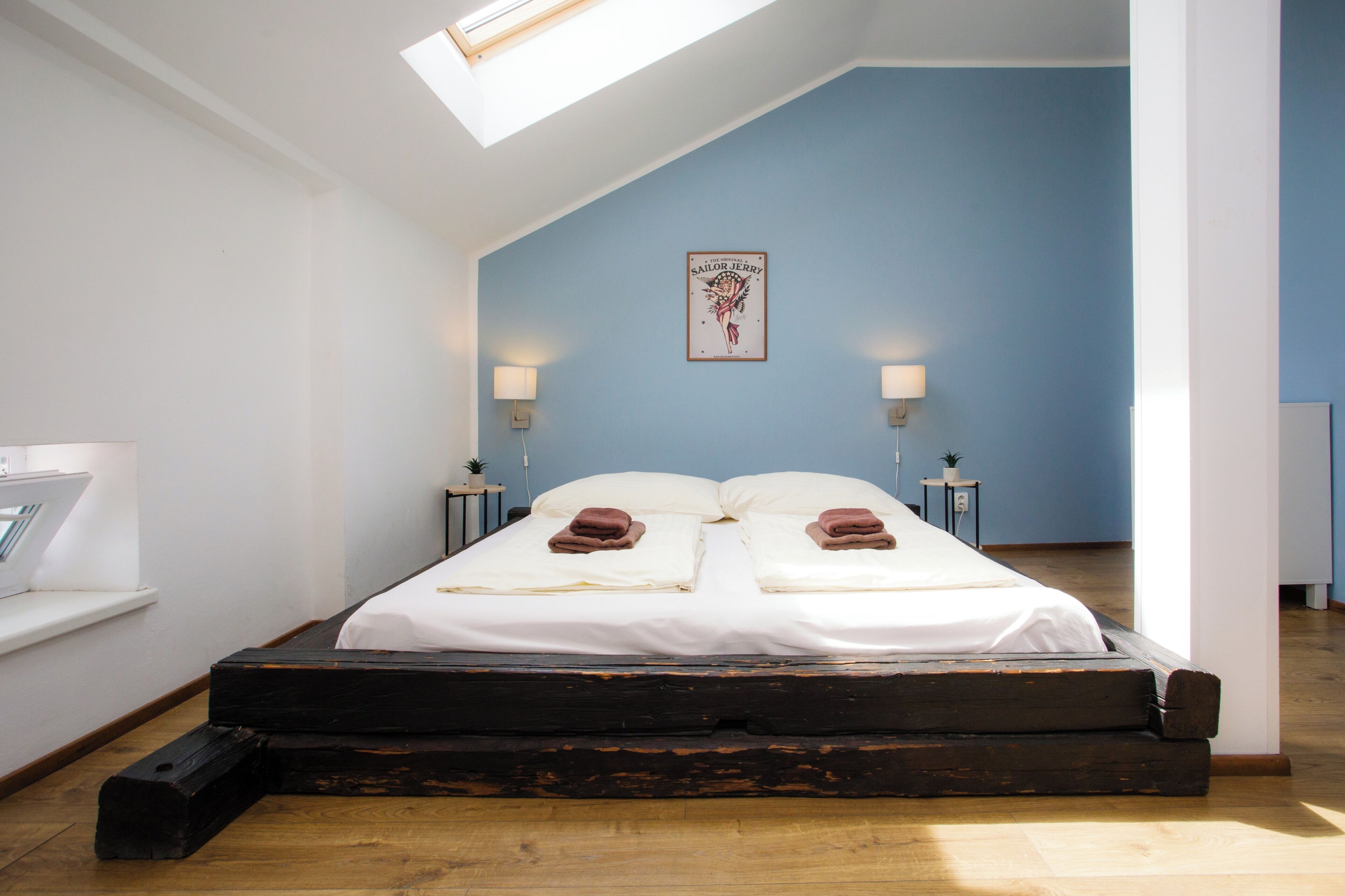 2. Double Room, 1 Double Bed, Private Bathroom | Desk, soundproofing, iron/ironing board, WiFi