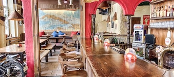 Cuba Bar & Hostel