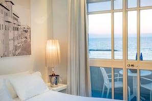 Deluxe Room, Sea View | Balcony view