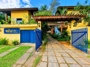 Front of property - Rumo dos Ventos (Paraty)
