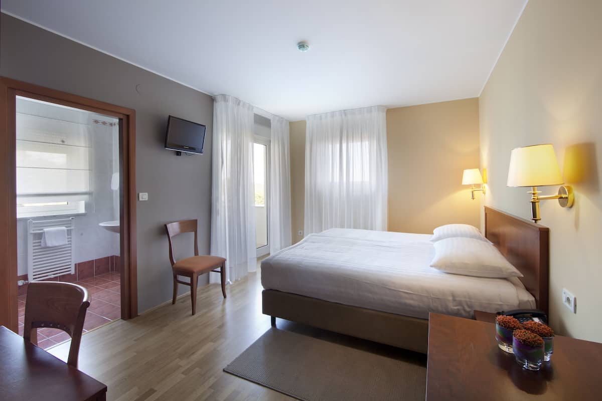 Standard double room, sea view