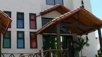Entrada al alojamiento