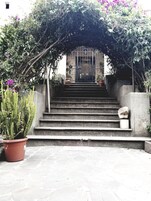 Fachada de la propiedad