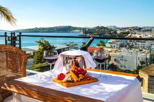 Ena Boutique Hotel & Residences