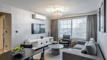 Premium Duplex, 2 Bedrooms | Private kitchen | Full-sized fridge, oven, stovetop, dishwasher