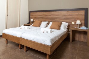 Standard Double or Twin Room, 1 Double or 2 Twin Beds | Minibar, in-room safe, desk, blackout drapes