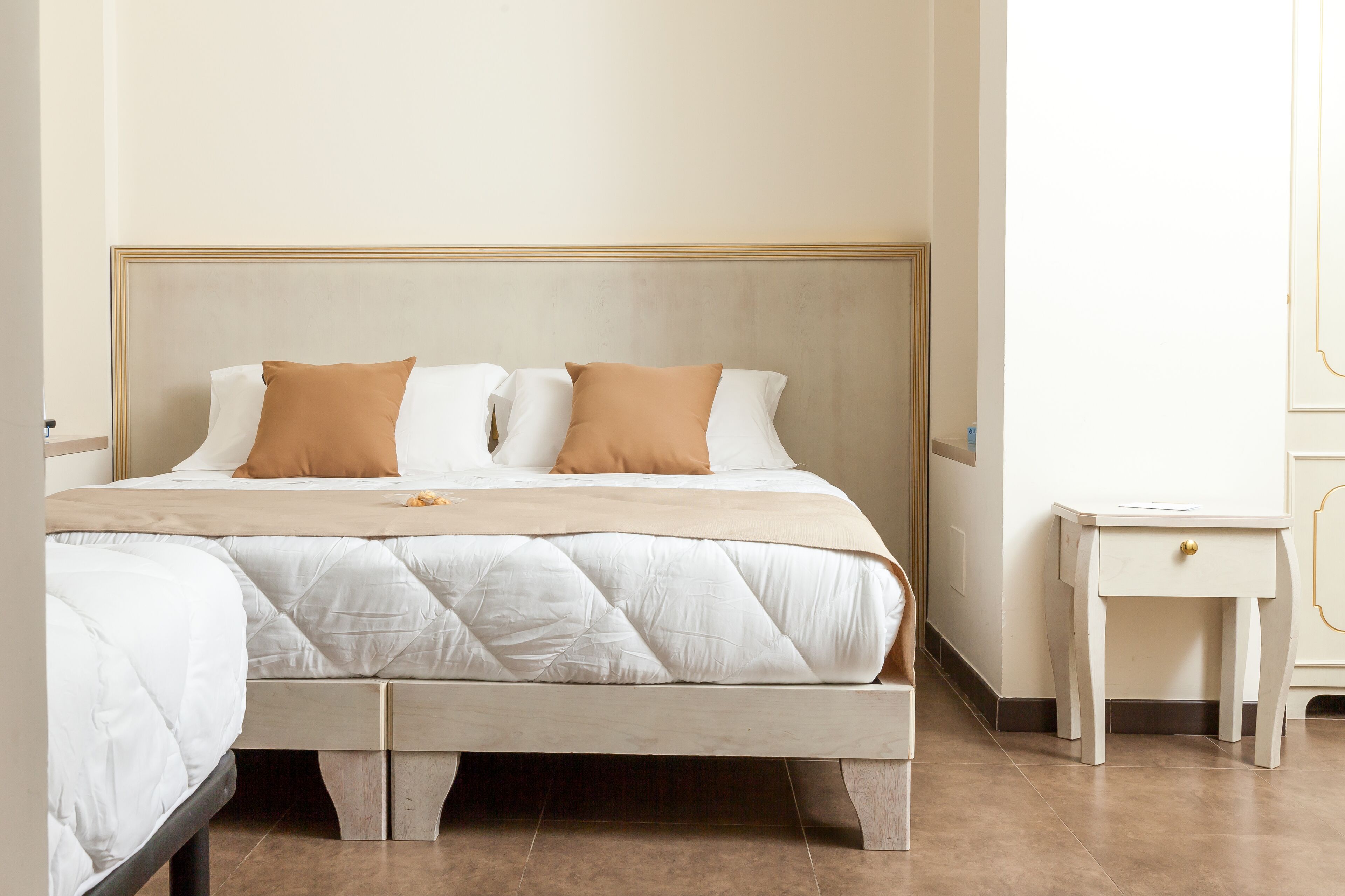 triple room | 1 bedroom, minibar, in-room safe, desk