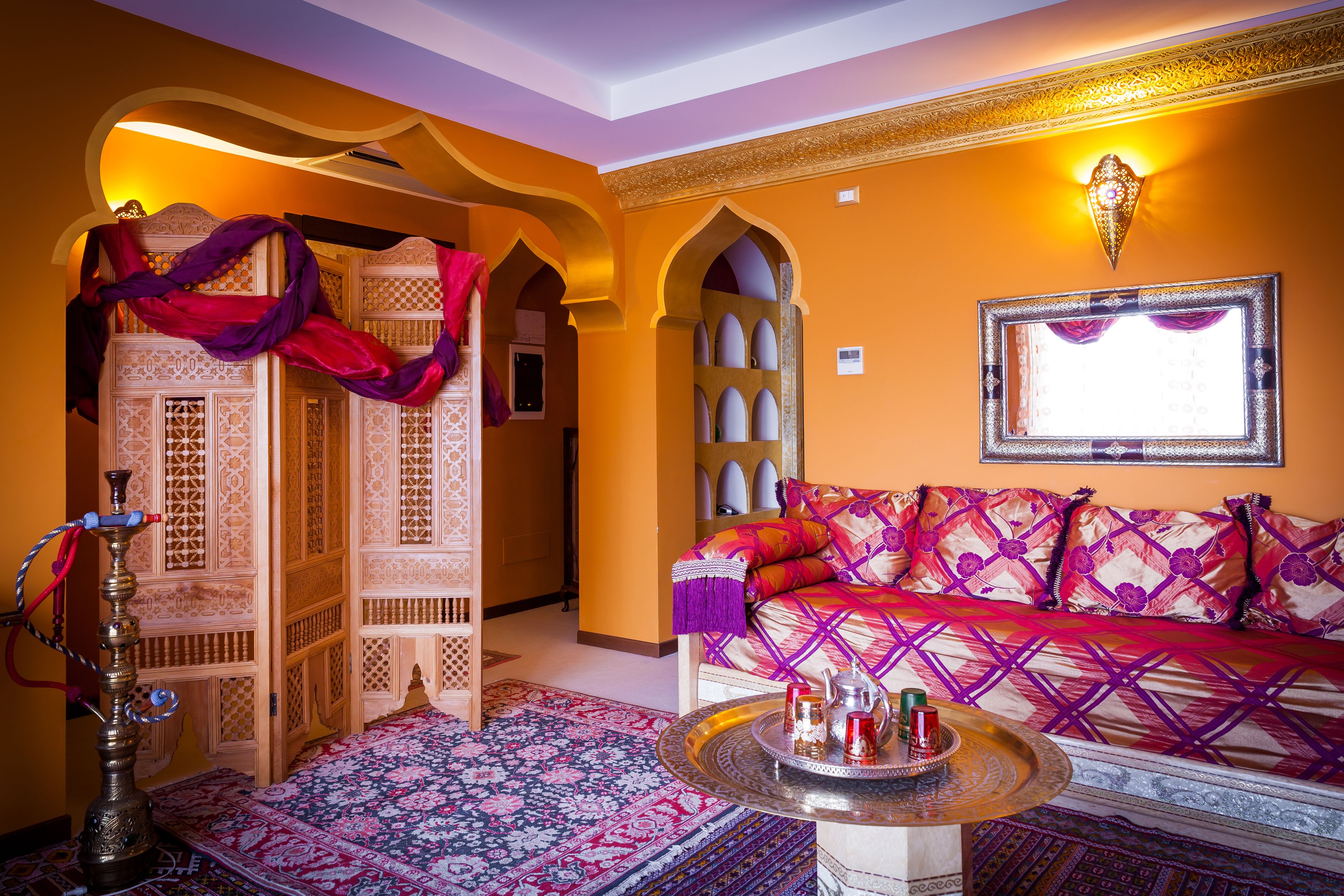 suite (pascià) | living area | 26-inch lcd tv with satellite channels, tv