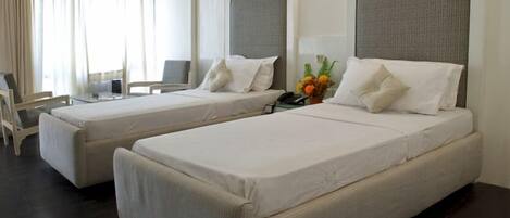 Literie de qualité supérieure, matelas mémoire de forme, bureau