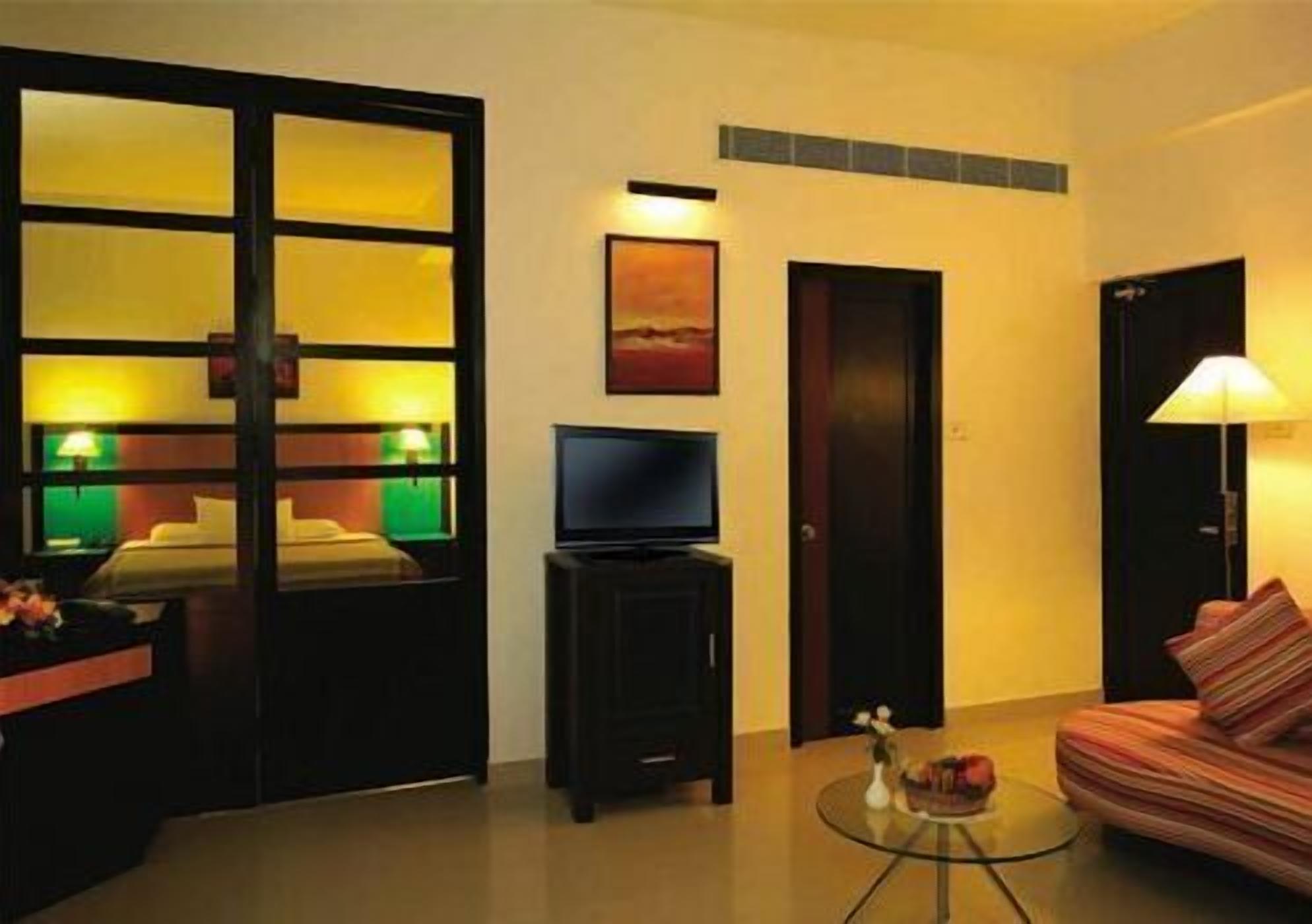 32-inch led tv with cable channels, tv