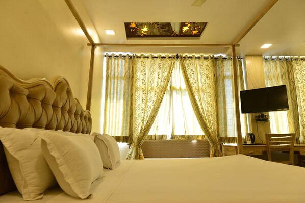 Suite Lake View Room | View from room - Sargam Sadan (Udaipur)