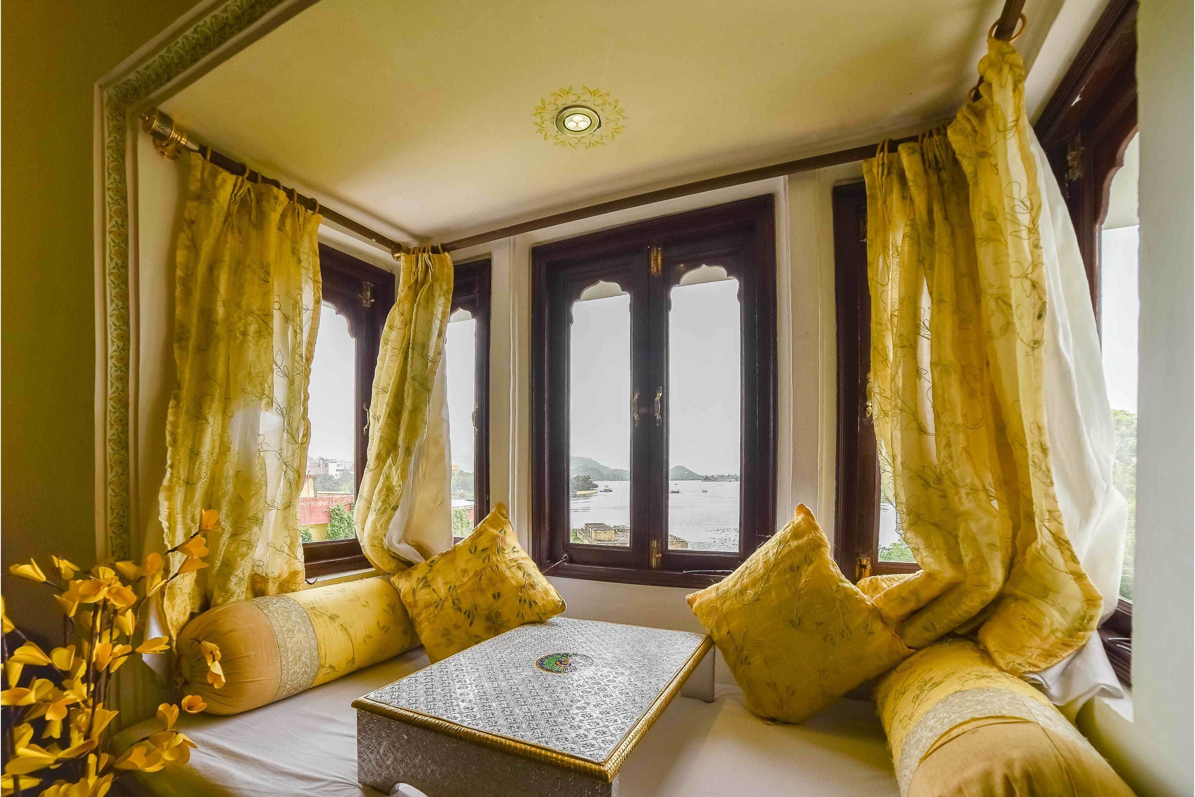 Deluxe Room Lake View | Room amenity