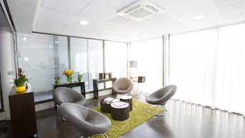 Sala de estar en el lobby
