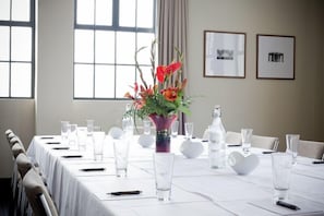 Meeting facility - The Crown Hotel Napier (Napier)