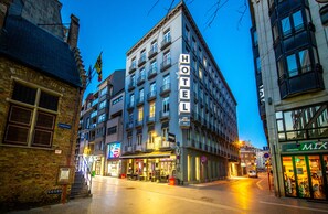 ด้านหน้าที่พัก