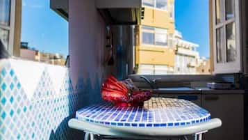 Deluxe Double or Twin Room, Hot Tub (for 2 people) | 1 bedroom, hypo-allergenic bedding, down comforters, in-room safe