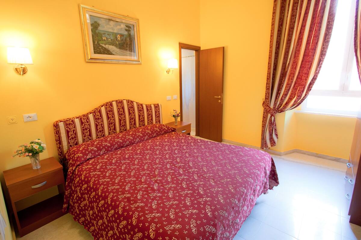 Double or Twin Room | Desk, WiFi (free)