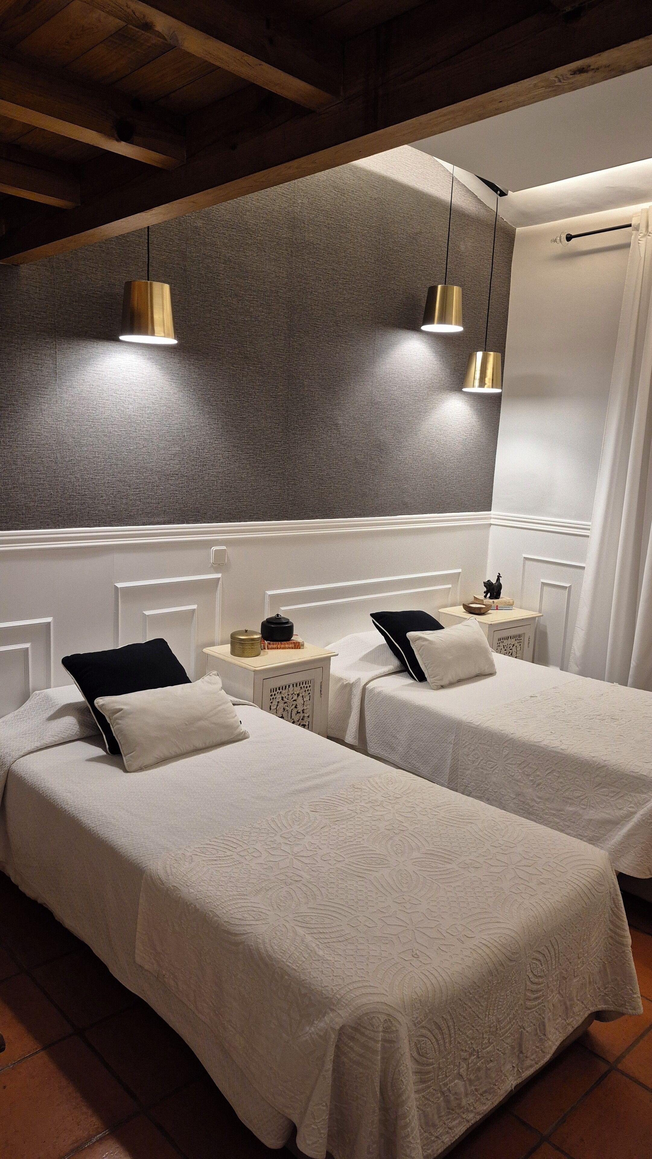 Rom – standard | Individuelt dekorert, wi-fi (inkludert) og sengetøy