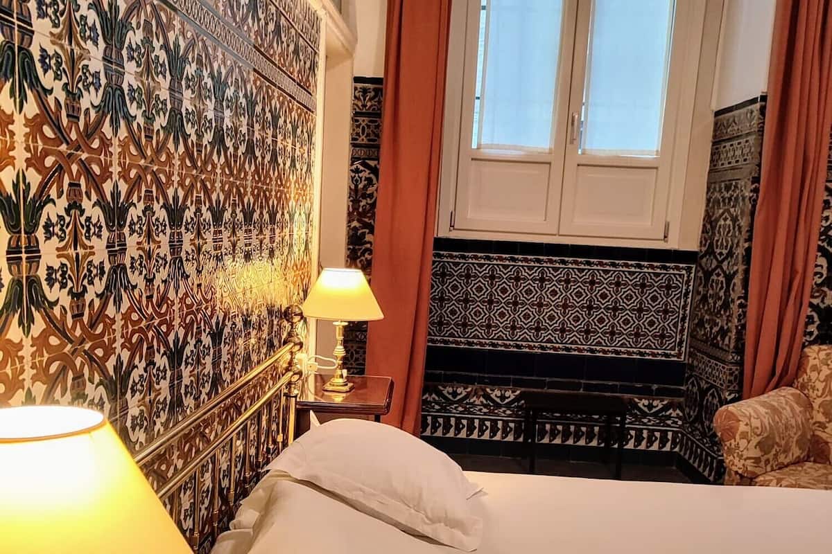 Double Room, Ground Floor | Desk, iron/ironing board, free WiFi, bed sheets