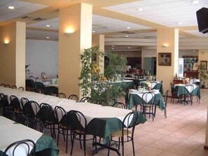 Dining - Hotel Tortorina (Urbino)
