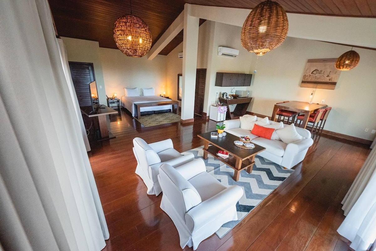 18 bedrooms, pillow-top beds, minibar, in-room safe