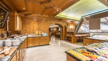 Daily buffet breakfast (EUR 14 per person)