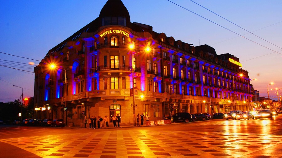 Central Hotel